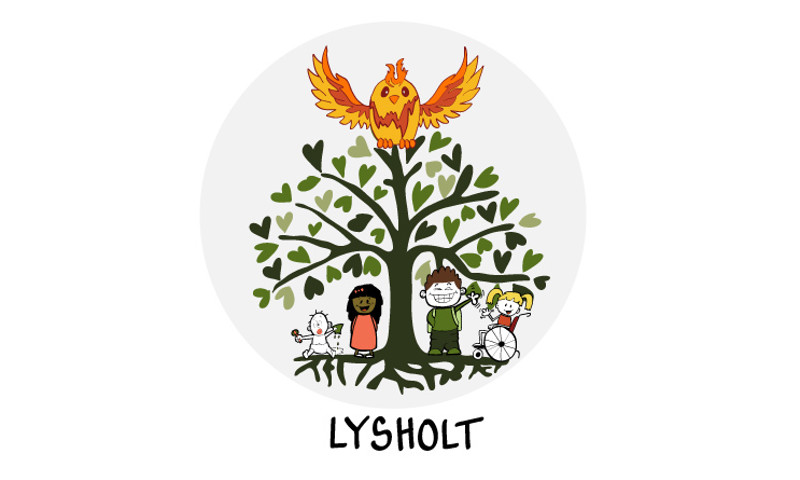 Lysholt - rundt logo, som viser rids af børn under et træ, ovenover er der tegning af en fugl. Lysholt - rundt logo, som viser rids af børn under et træ, ovenover er der tegning af en fugl.